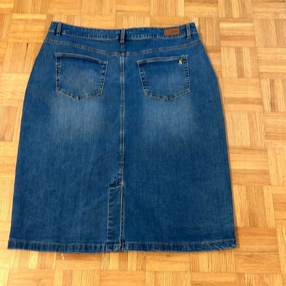 Joules - Picture 5 of 9